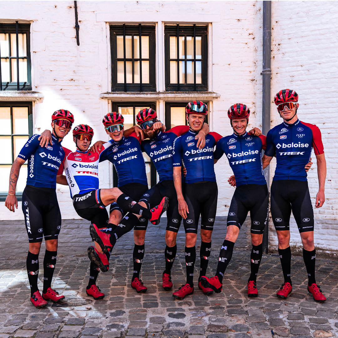 Team Baloise Trek Lions met Herzog Elle met de Herzog Supportkousen