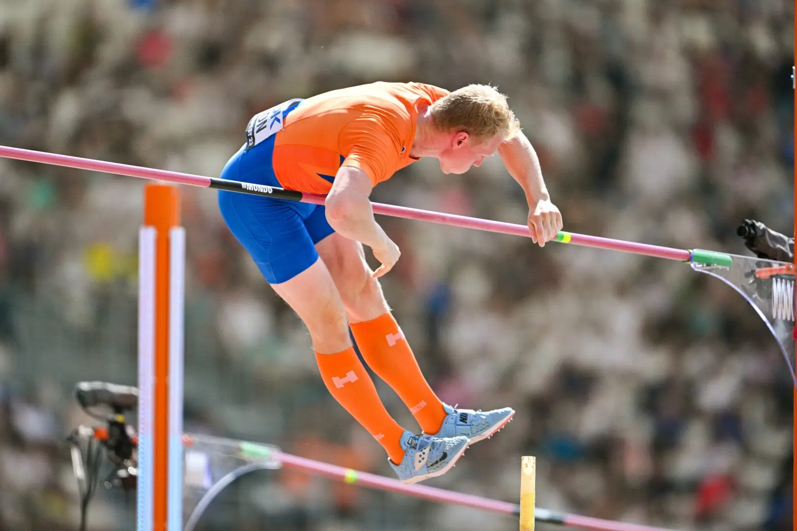 Menno Vloon Actie 2 Vrouwelijke DSM-renner gebruikt Herzog' Compry Recovery